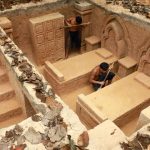 Build the Most Beautiful Twin Bed Room in Underground House