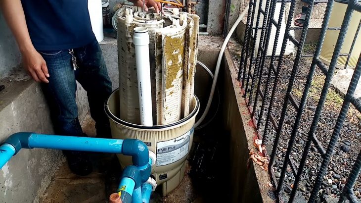 How to clean swimming pool filter