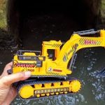 Mainan Mobil Excavator Hanyut di sungai, Mobil Tayo, Mobil Polisi, Truk Oleng,Mobil Derek,Mobil Jeep