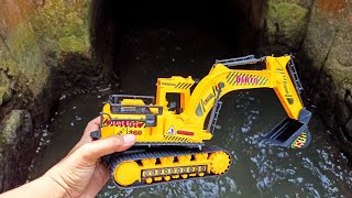 Mainan Mobil Excavator Hanyut di sungai, Mobil Tayo, Mobil Polisi, Truk Oleng,Mobil Derek,Mobil Jeep