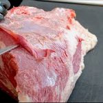 【肉磨きASMR】黒毛和牛の肩肉からウワミスジとコサンカクを外して、ミスジと肩三角に分けた後、肩三角をグリグリに磨きながら最近の輸入肉の高騰について色々語るだけの動画。