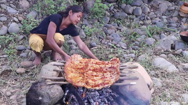 Survival cooking in forest- Beef ribs roasted spice delicious for dinner- Ribs BBQ