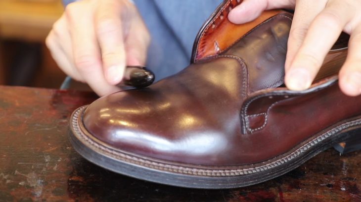 【コードバンのメンテナンス】オールデンを馬系グッズで靴磨きする方法を解説します