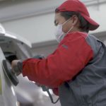 【車体整備科】クルマの『磨き』授業風景