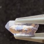 デュモルチェライトインクォーツ磨き原石・J