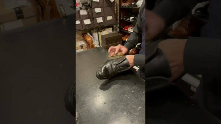 靴磨き歴で変わるブラッシングの仕方