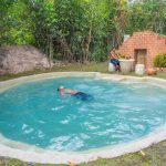 Building a Complete Warm Survival Shelter Swimming Pool Bushcrafts Swimming Pool