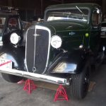 １９３６年　シボレー　エンジンかからず！プラグ交換磨き