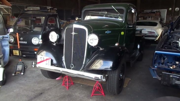１９３６年　シボレー　エンジンかからず！プラグ交換磨き