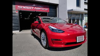テスラ モデル3 デュアルモーターZAA-3L23T レッドマルチコート磨き&ハイモースコートザ・ネオ（超撥水）&ウィンドウフィルム施工/スピード関西
