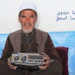 غزل دیدو هزارگی با صدای رسا اسحق علی| اگر توان کمک دارید! شماره خودش که در ویدیو است تماس بیگیرید