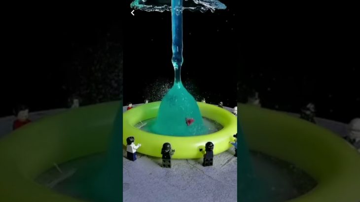 water pool experiment with lego block soldiers. subscribe for more