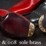 赤い革靴とツキノワグマ革靴｜真鍮プレートとソール磨きNo.007 No.008⑤